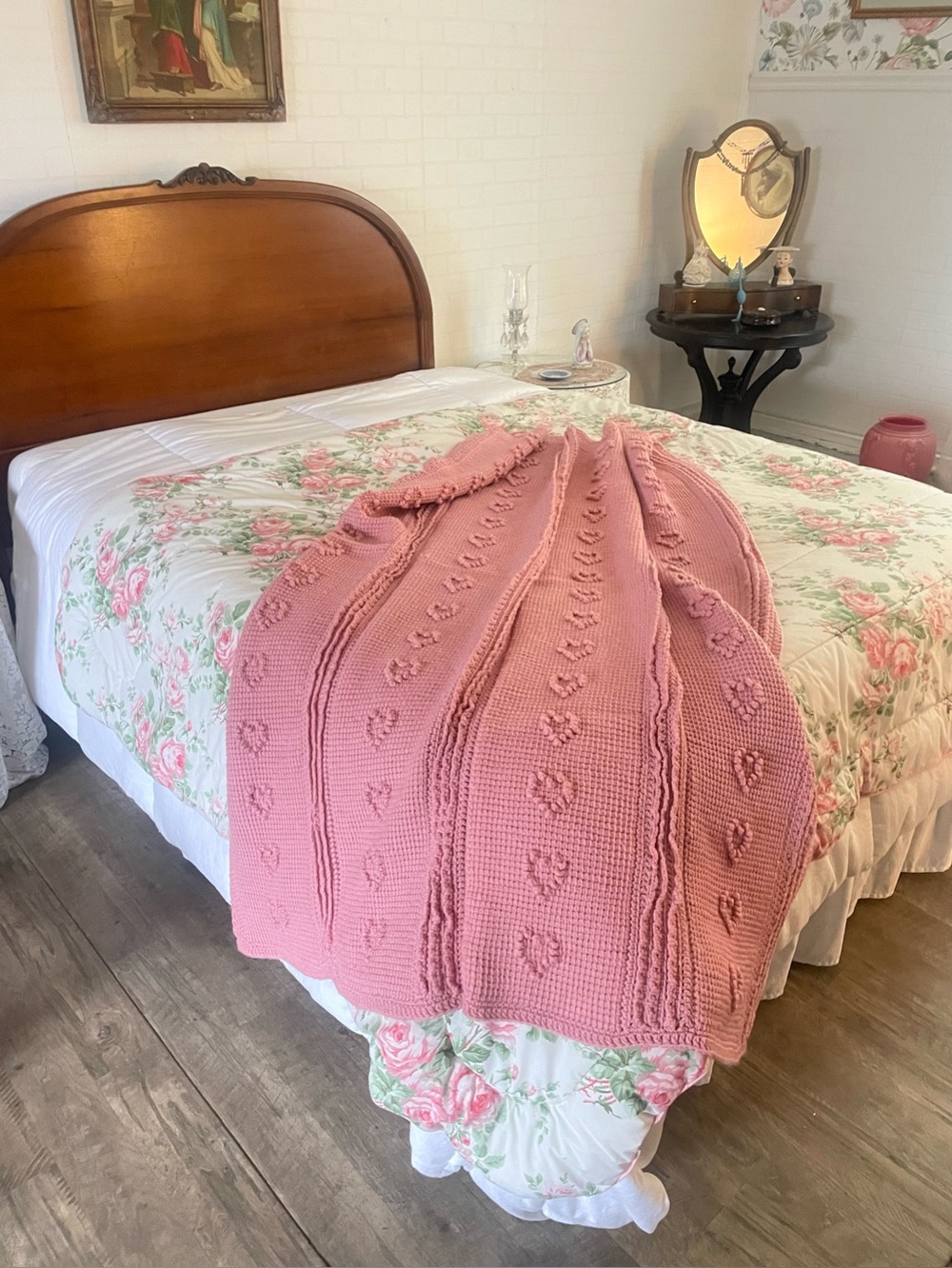Handmade Dusty Rose Crocheted Throw Blanket w Popcorn Heart Pattern 48x62